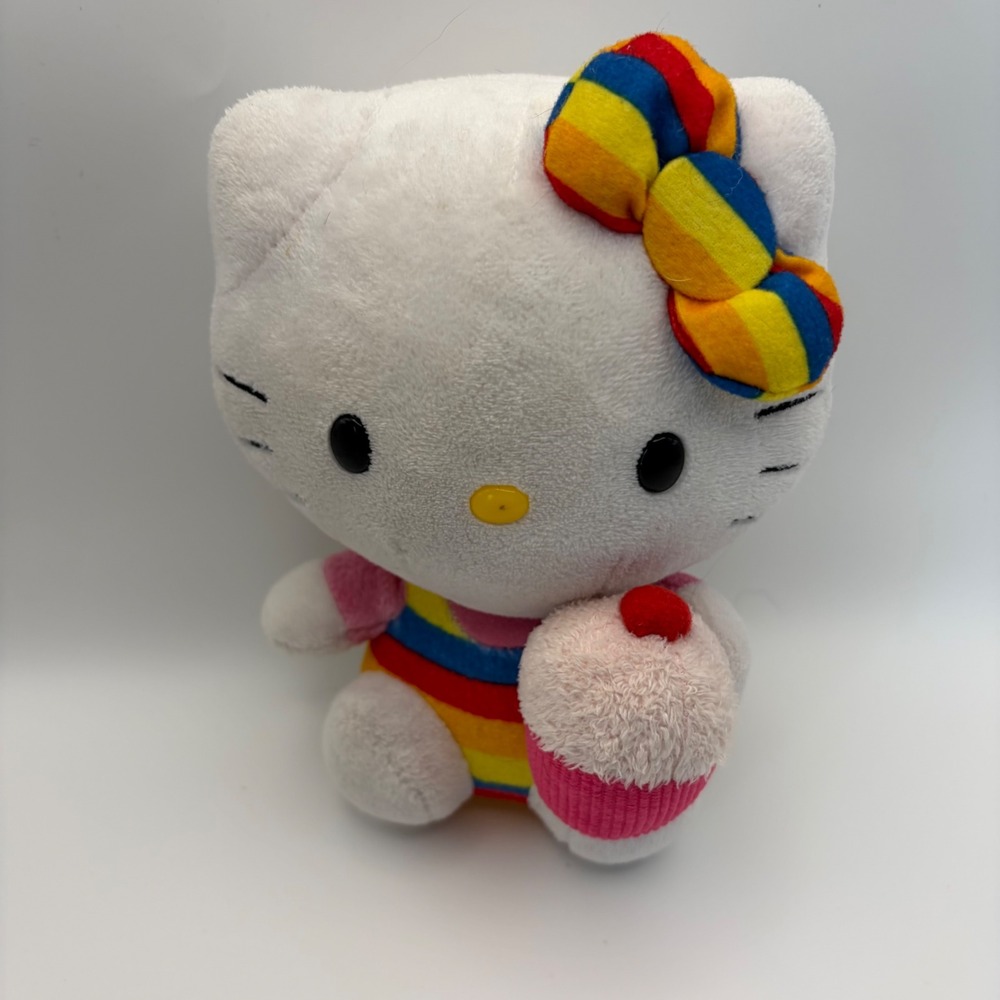 Ty Hello Kitty Sanrio Rainbow Cupcake Plush White 6.5 inch‎ Stuffed Animal 2013